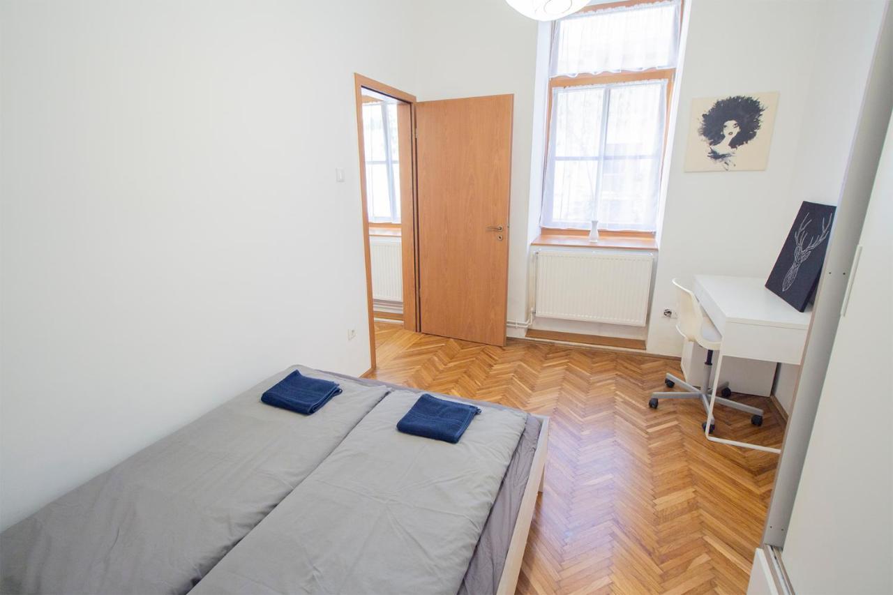 Basilica Two Bedroom Apartment Budapeste Exterior foto